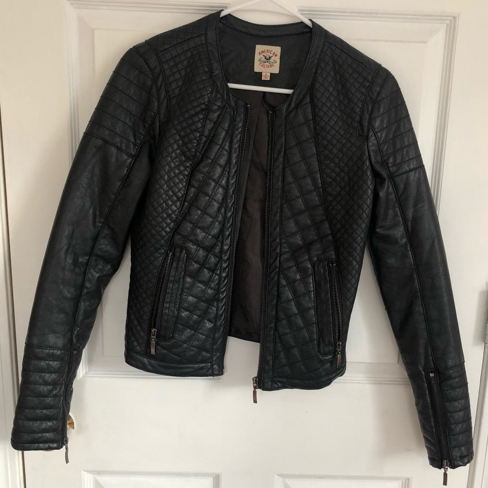 ADORABLE leather jacket ❤️🥰